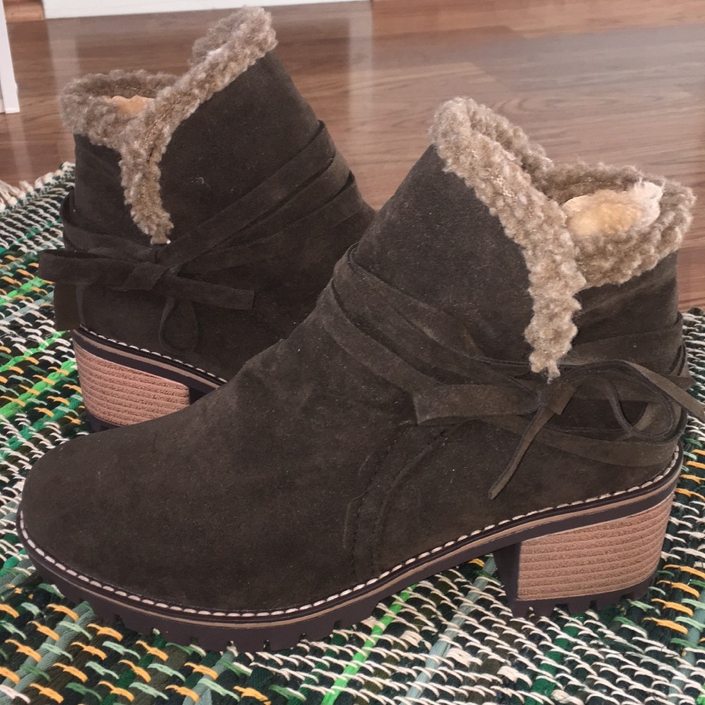 Dark Green Winter Booties